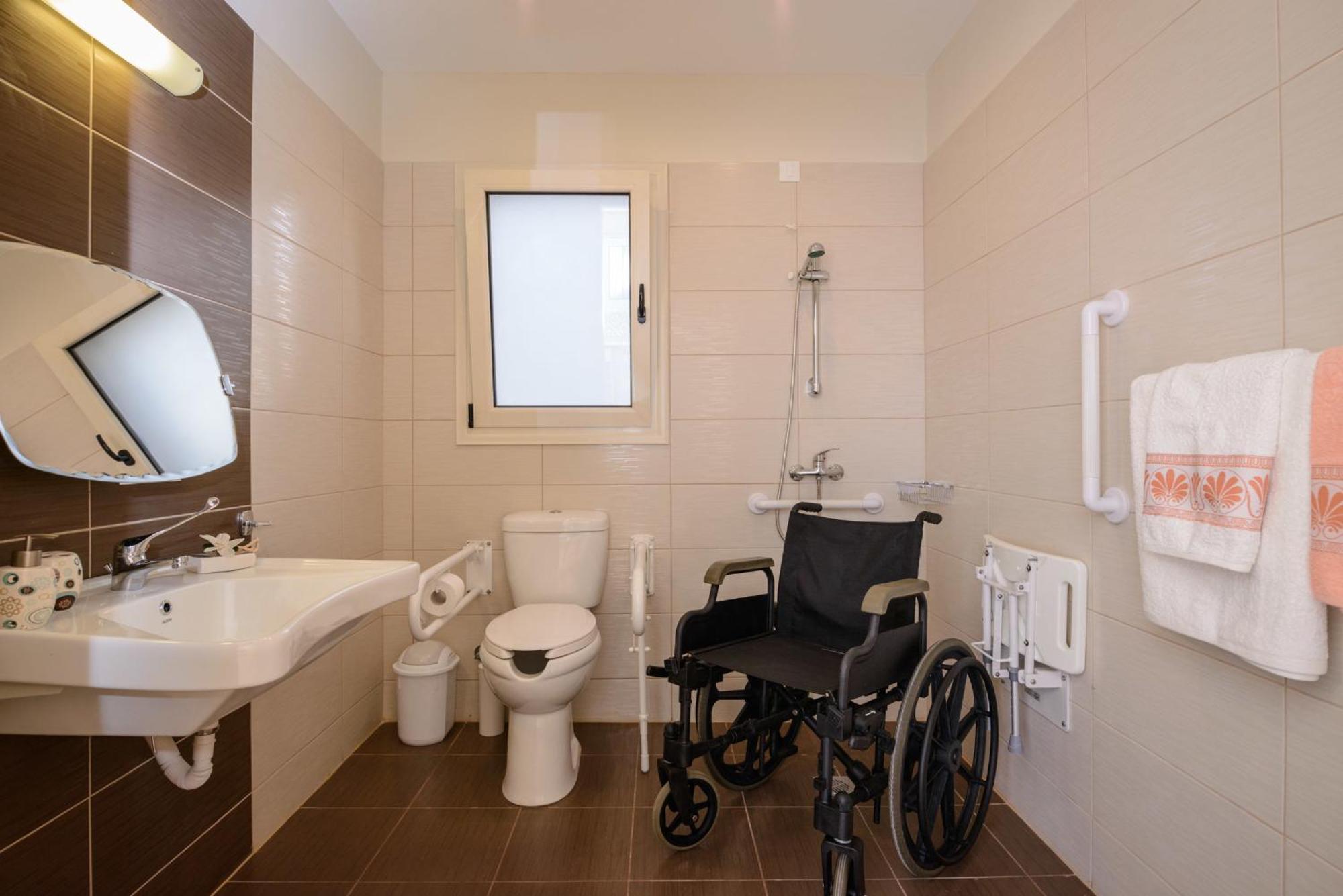 Aksos Suites Accessible Accommodation Agia  Pokój zdjęcie